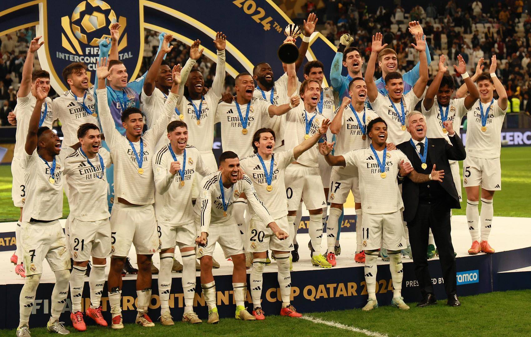 德甲战报：奥利塞2射3传，卡尔传射，拜仁6-2逆转弗赖堡（德甲：拜仁6-2逆转弗赖堡，奥利塞2球3助，卡尔传射）