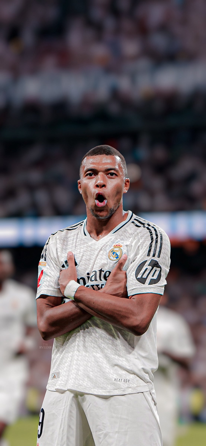 小蜘蛛未获最佳前锋提名，冈萨雷斯晒照：显然他们什么都不懂（小蜘蛛无缘最佳前锋提名，冈萨雷斯晒照质疑：他们根本不懂球）