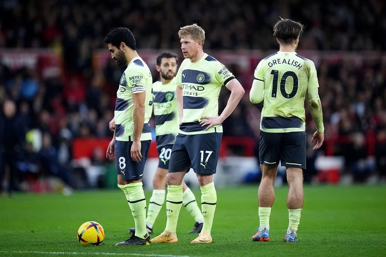 阿诺德西甲适应困难，肌肉损伤频繁，体能与技术对抗不适应，皇马医疗团队“伤仲永”魔咒再现。（阿诺德西甲适应受阻：肌肉伤频发、对抗节奏难匹配，皇马医疗“伤仲永”魔咒再现）