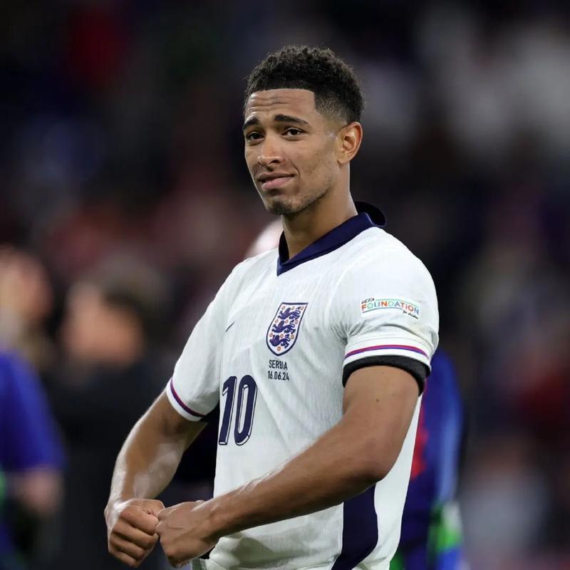 曼联拉什福德末段进球绝杀热刺（拉什福德终场前破门，曼联绝杀热刺）