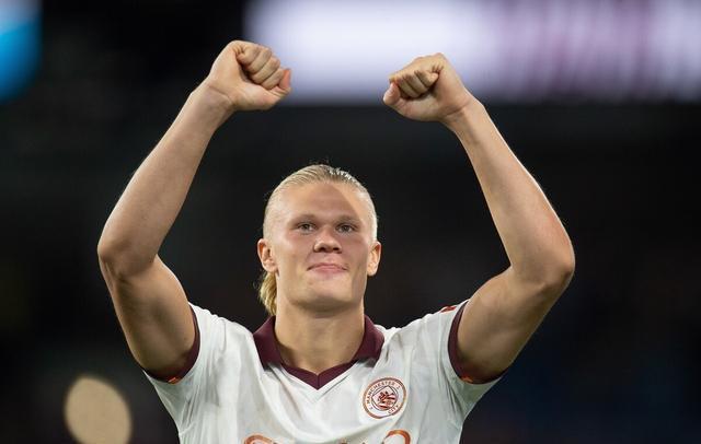 他是这队最稳的那个人（他是这支队伍最可靠的存在）