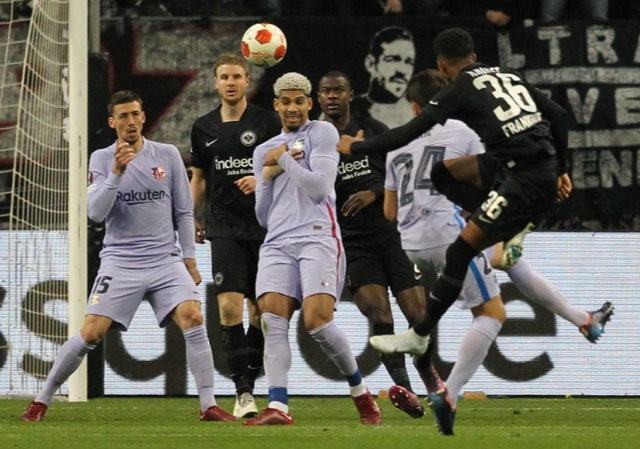 把赛车运动带回家乡，金彭携手赛车名将绘就体育+新图景（赛车回归家乡，金彭联手赛车名将共启体育+新篇章）