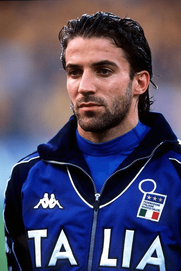 时隔两月破荒，“梅开二度”的霍伊伦还需枪口更稳（两月后破荒，霍伊伦梅开二度但机会把握仍待提升）