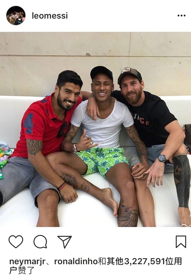 贝克汉姆的球队夺冠，全家相拥庆祝，14岁金发小七很夺目（贝克汉姆球队加冕冠军，一家相拥同庆，14岁金发小七成焦点）